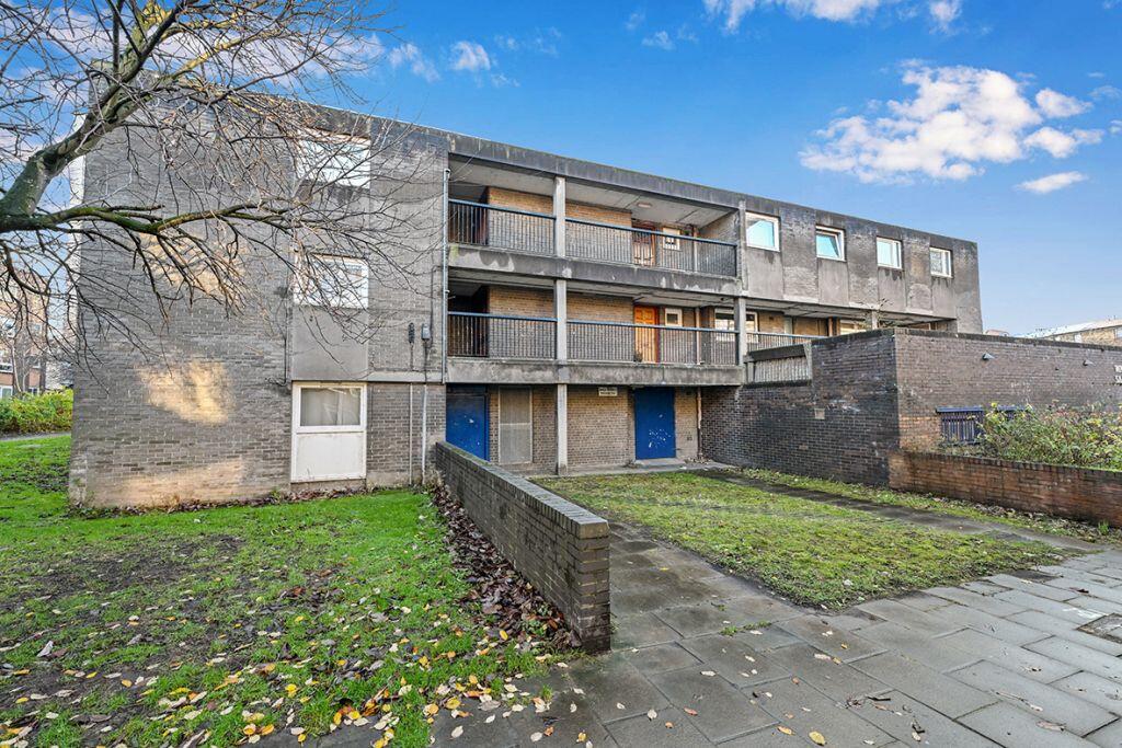 Main image of property: 3/5 Giles Street, Edinburgh, EH6 6DJ