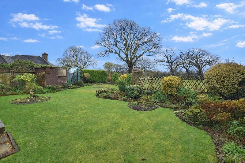 Hare Lane, New Milton, Hampshire. BH25 5AF photo 2