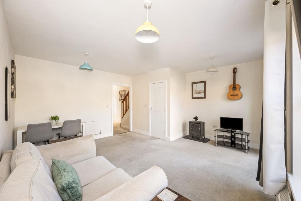 House in Horsham, Andrew's Hill, Billingshurst - View 3