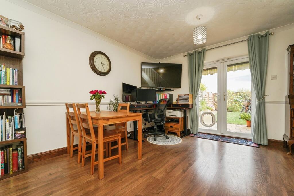 House in Tewkesbury, Sandhurst - View 5