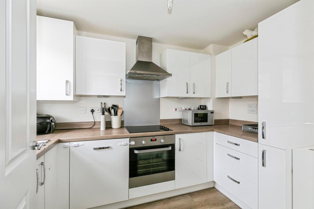Gumcester Way, Godmanchester, Huntingdon photo 4
