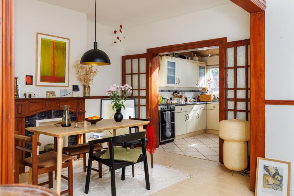 House in Bristol, Baptist Mills, St Werburgh's - View 3