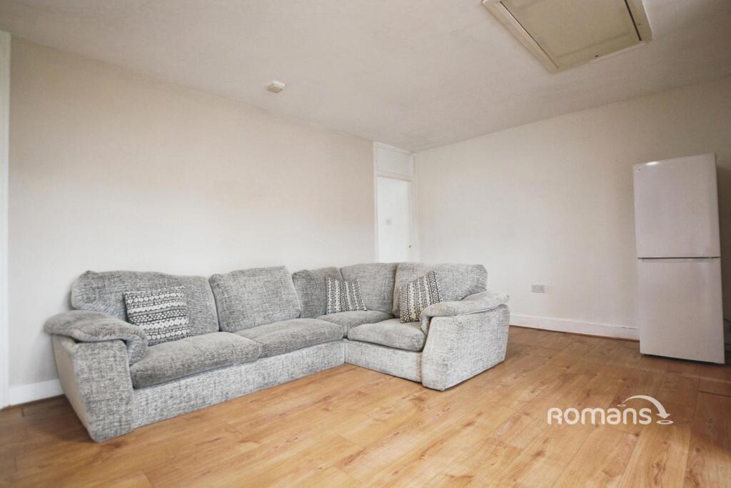 Main image of property: Long Lane, Hillingdon, Uxbridge, UB10