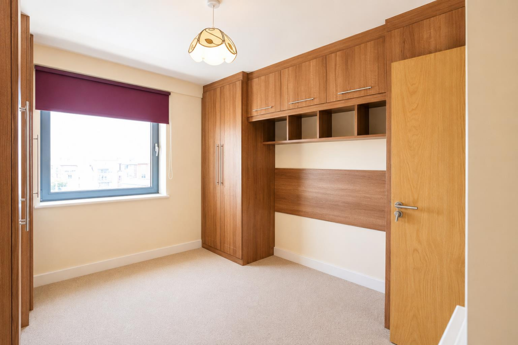 Apartment in Southend-on-Sea - View 4