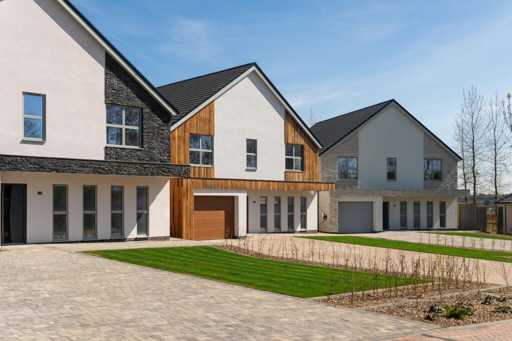 House in Leicester - More