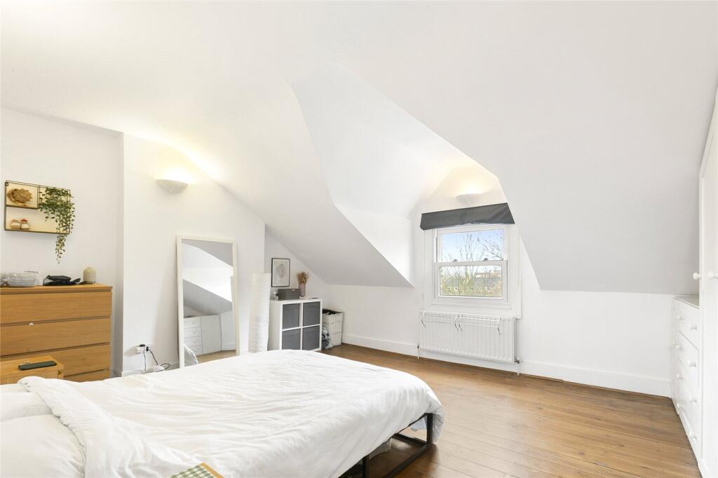 House in London - View 4