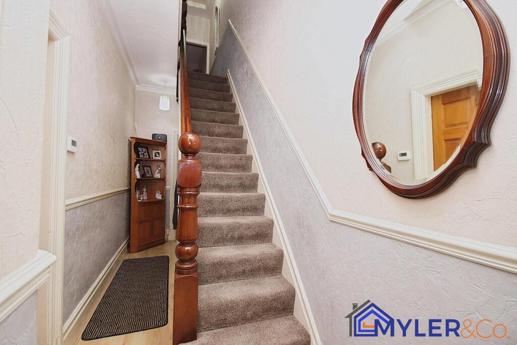 Birchfield Road, Widnes, WA8 photo 5