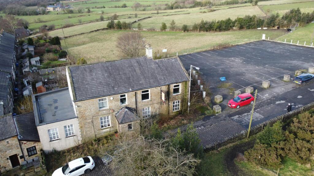 Main image of property: Lord Raglan, Mount Pleasant, Nangreaves, Bury, BL9 6SP