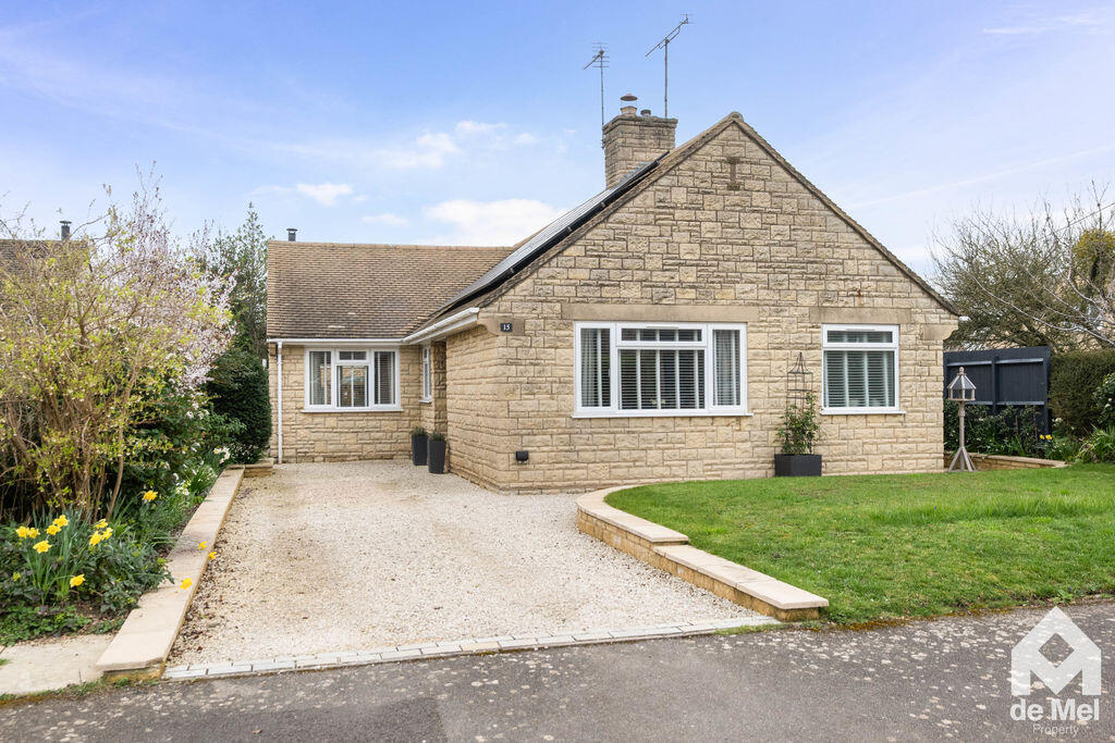 3-bed house on St. Margarets Drive, Alderton, £475,000