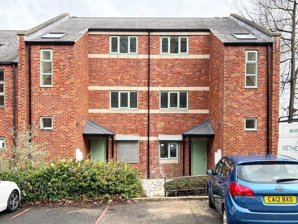 Apartment in Barnsley, South Yorkshire - View 5