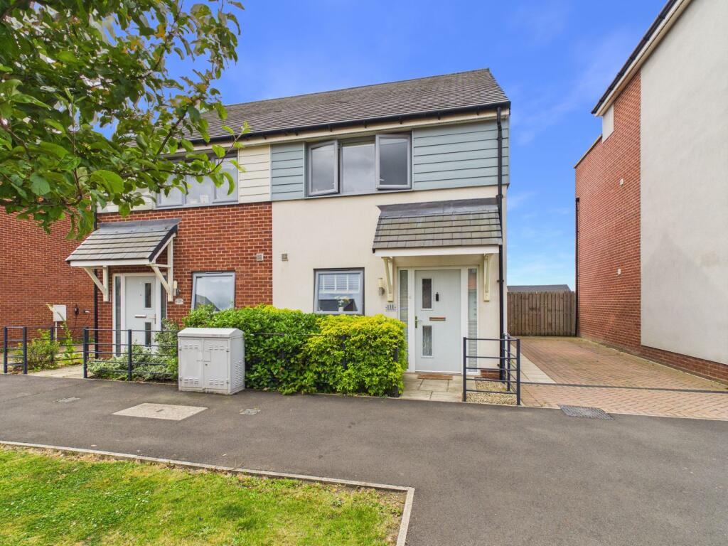 2-bed semi-detached on Featherwood Avenue, The Rise, NE15, £175,000