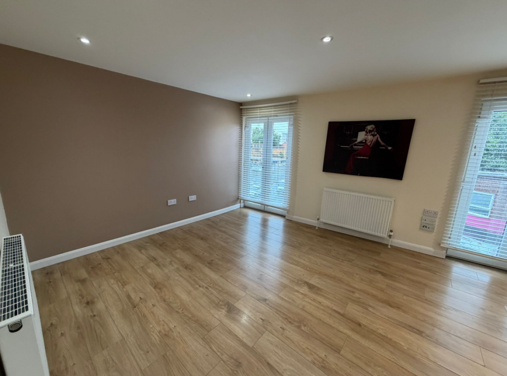 Apartment in Chelmsford - View 2