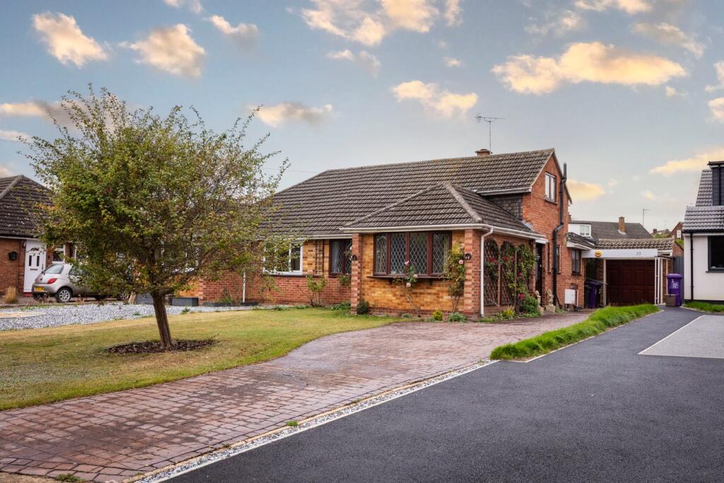 Main image of property: Brook View, Hitchin, SG4