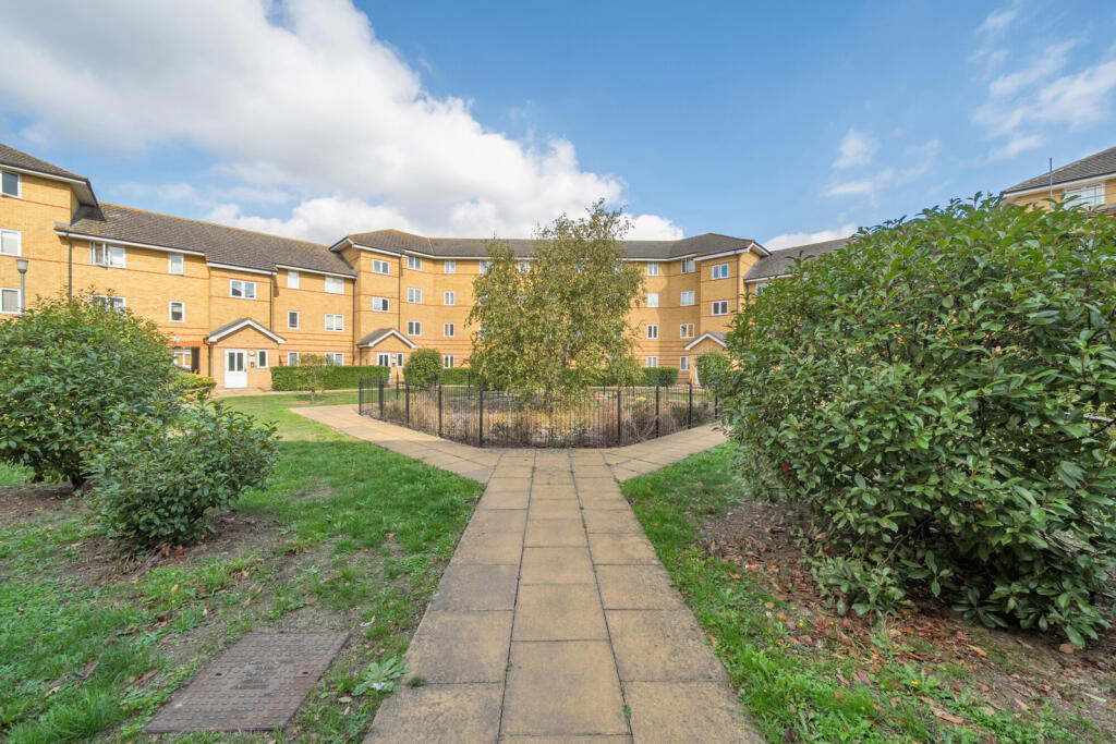 Apartment in London - View 5