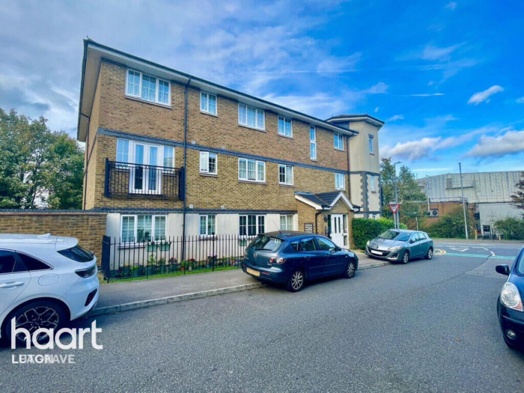 Main image of property: Kiln Way, DUNSTABLE