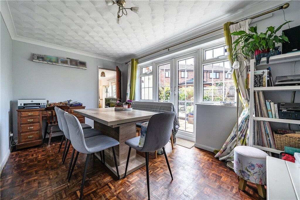 House in Romsey, Tadburn Gardens - View 4