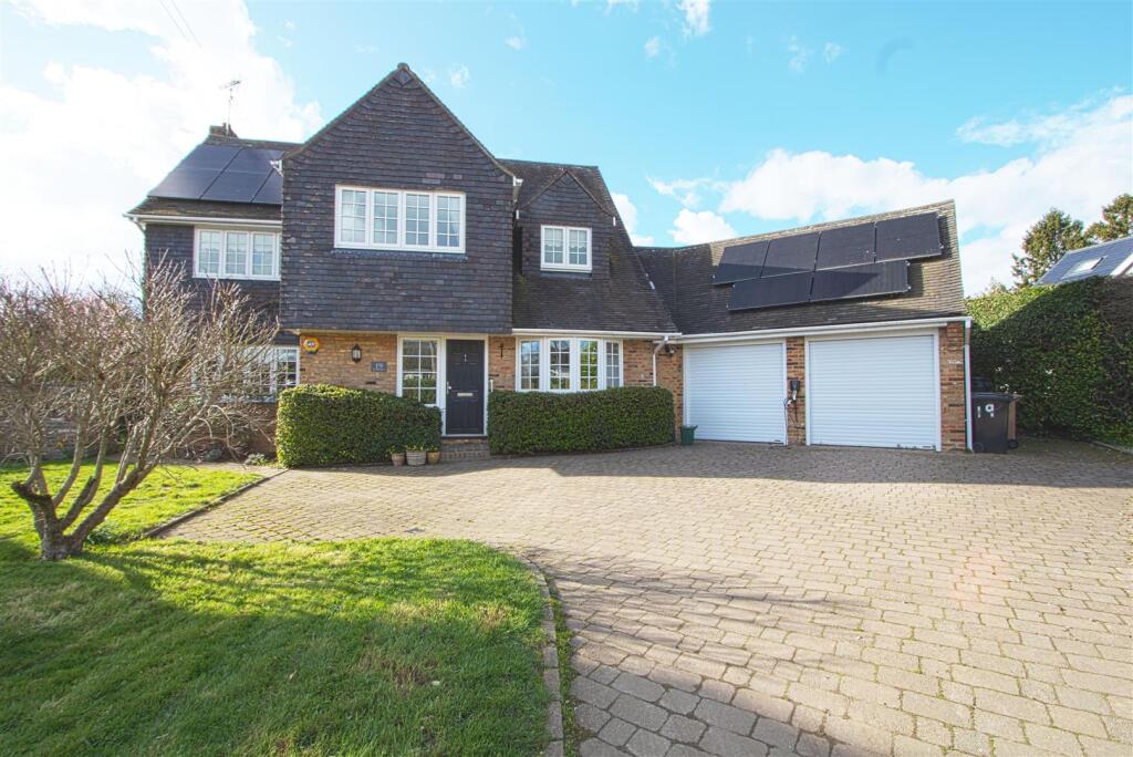 Main image of property: Common Lane, Stock, Ingatestone
