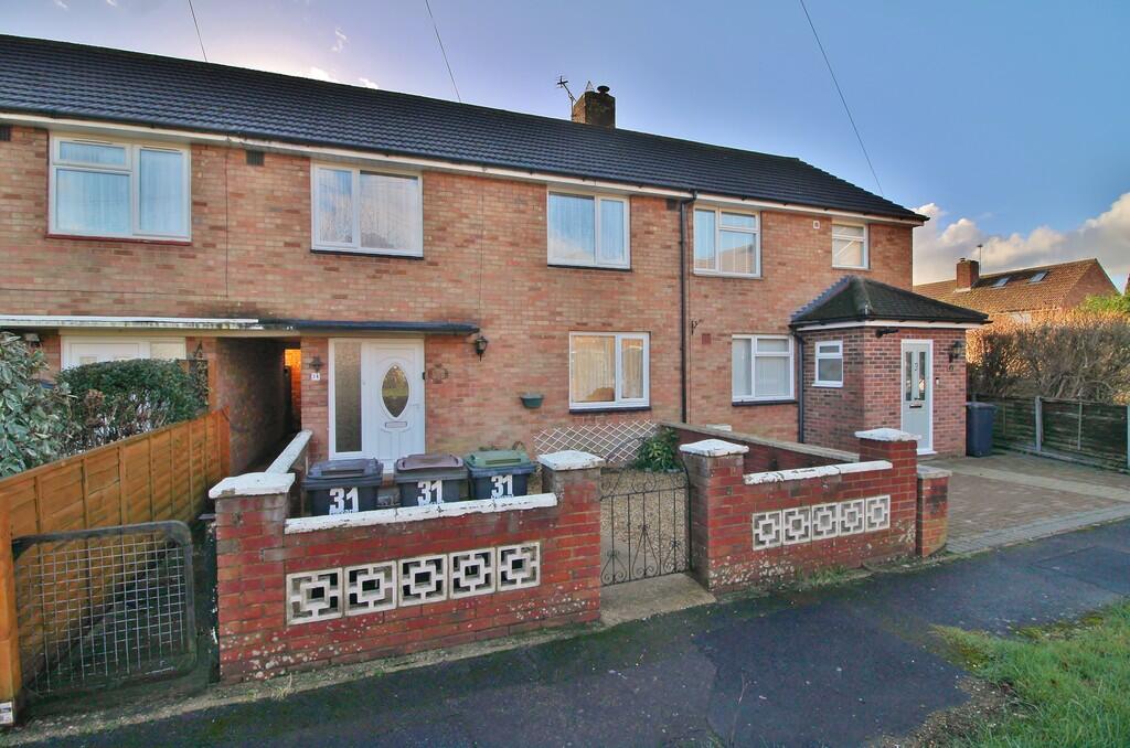 Main image of property: Muccleshell Close, West Leigh