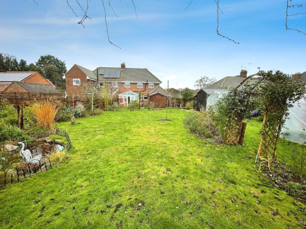 3-bed semi-detached on St. Georges Terrace, Gooderstone, £280,000