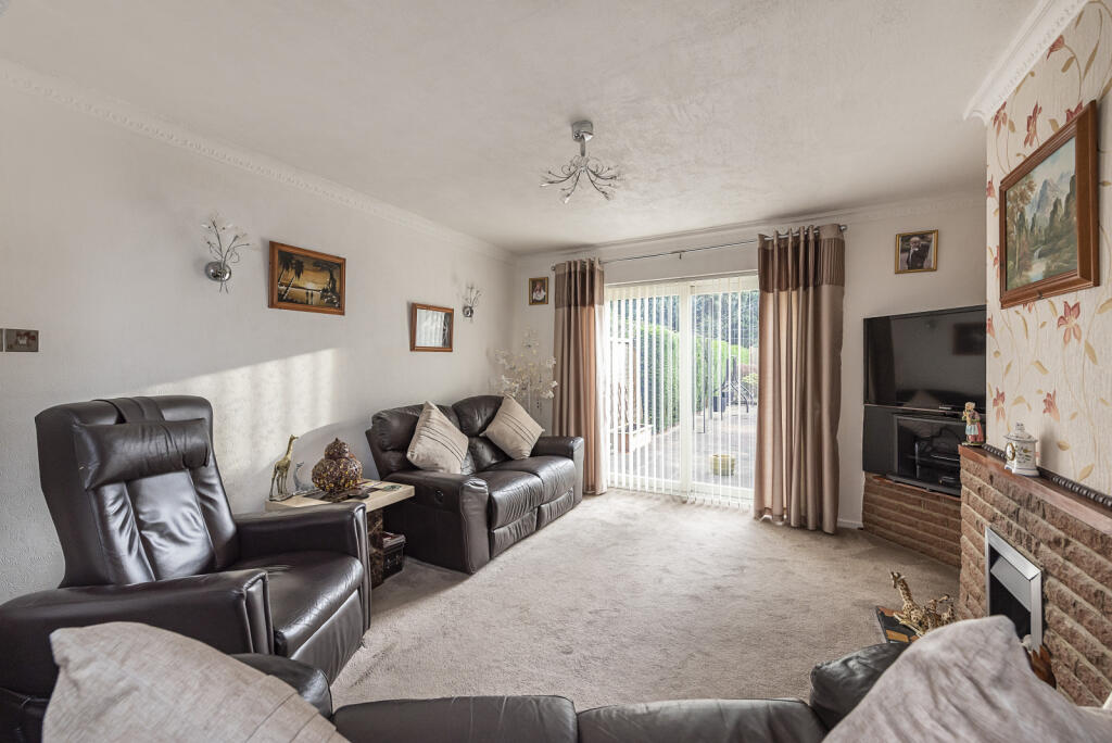 House in St Albans, Redbourn - View 2
