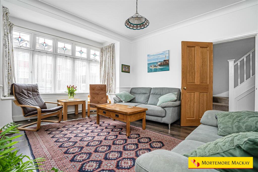 House in London - View 3