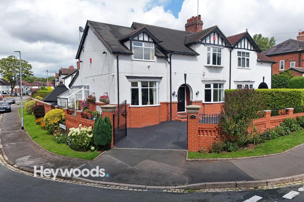 Main image of property: Kingsway West, Westlands, Newcastle under Lyme