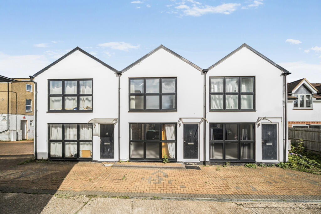 Main image of property: High Street, Northwood