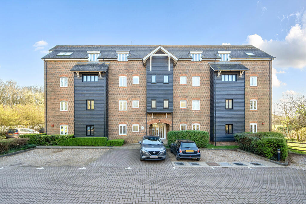 Main image of property: Ridge House, Springwell Lane, Rickmansworth