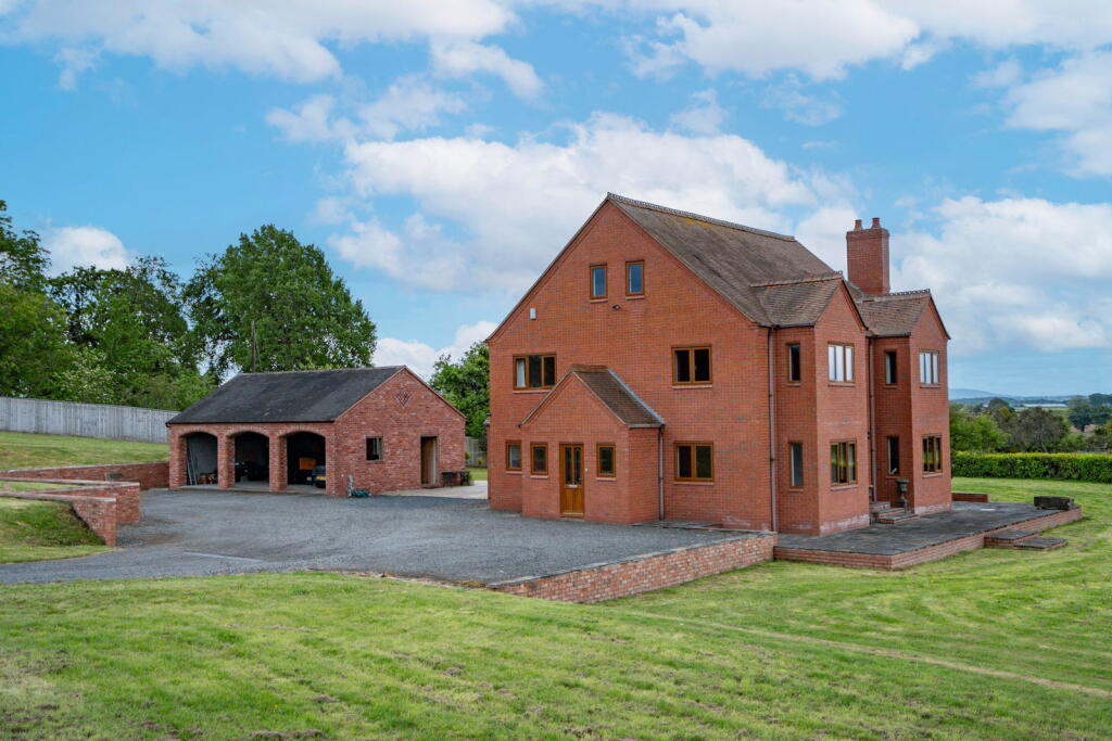 House in Herefordshire, Little Marcle - View 2