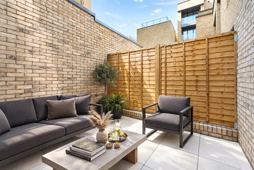Apartment in London - View 3