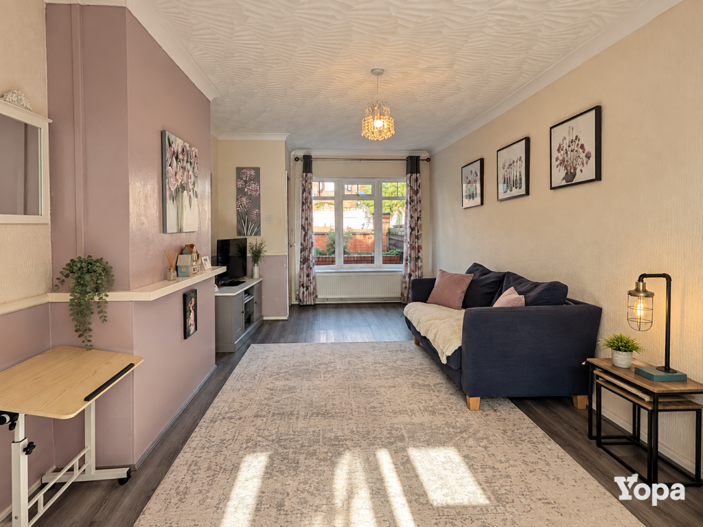 House in Stoke-on-Trent - View 3