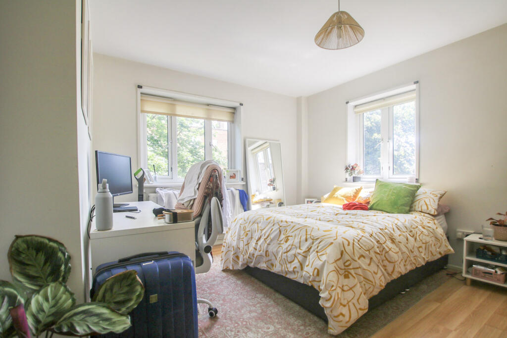 Main image of property: Staple Street, London, SE1