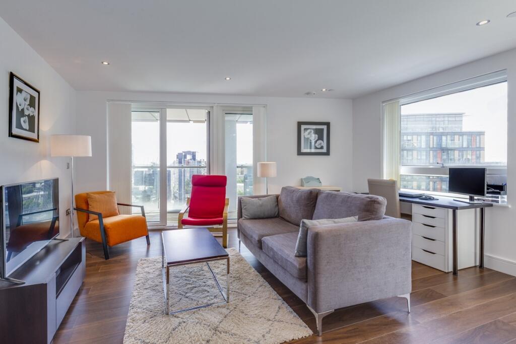 Main image of property: Talisman Tower, Lincoln Plaza, London E14 