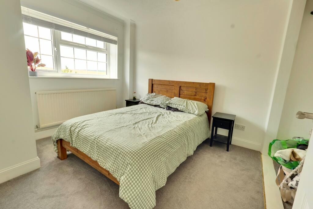 Apartment in East Hampshire, Horndean - More