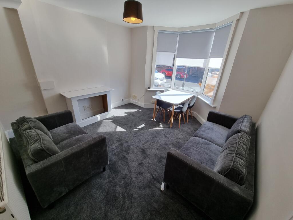 House in Warwick, Royal Leamington Spa - View 3