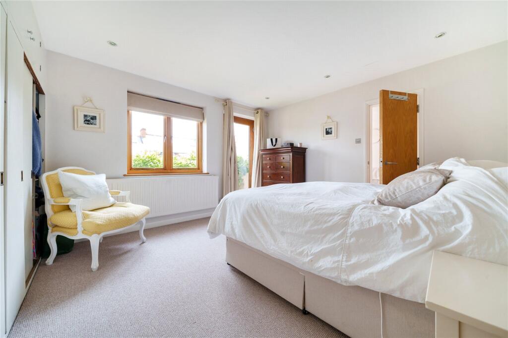 House in Reading - View 5