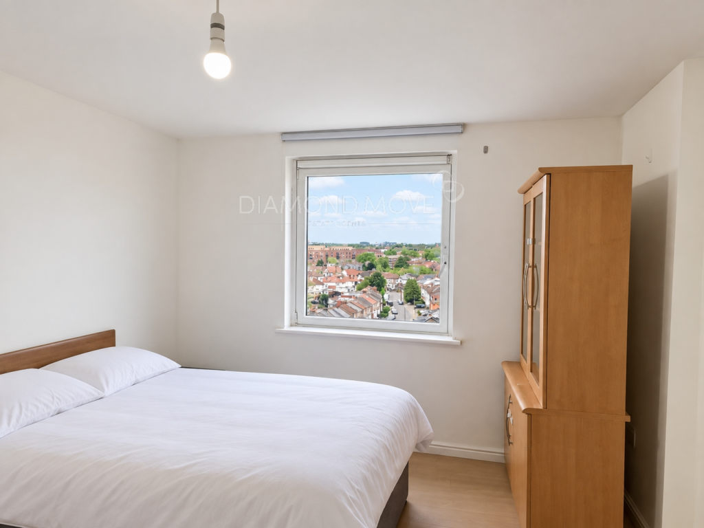 Apartment in Twickenham - View 3