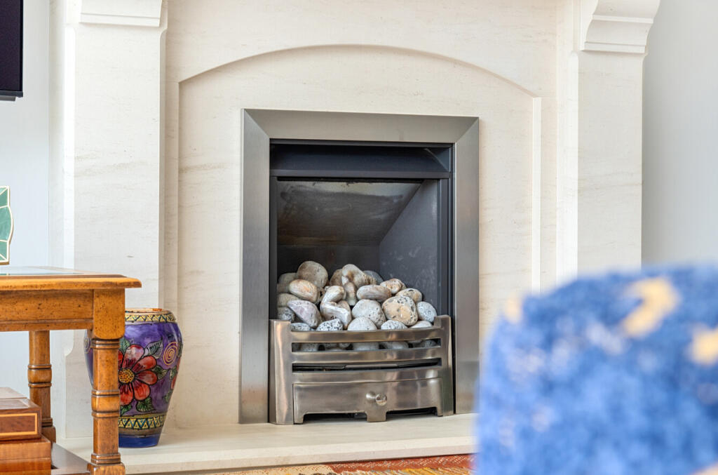 House in Waverley, Godalming - More