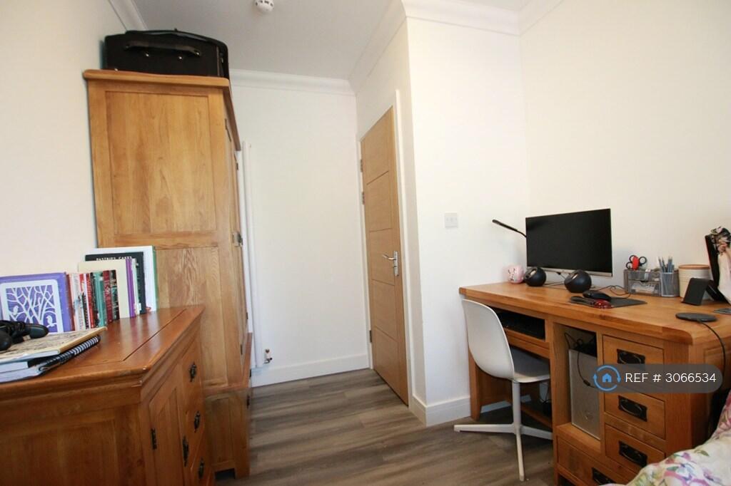 House in Reading - View 5