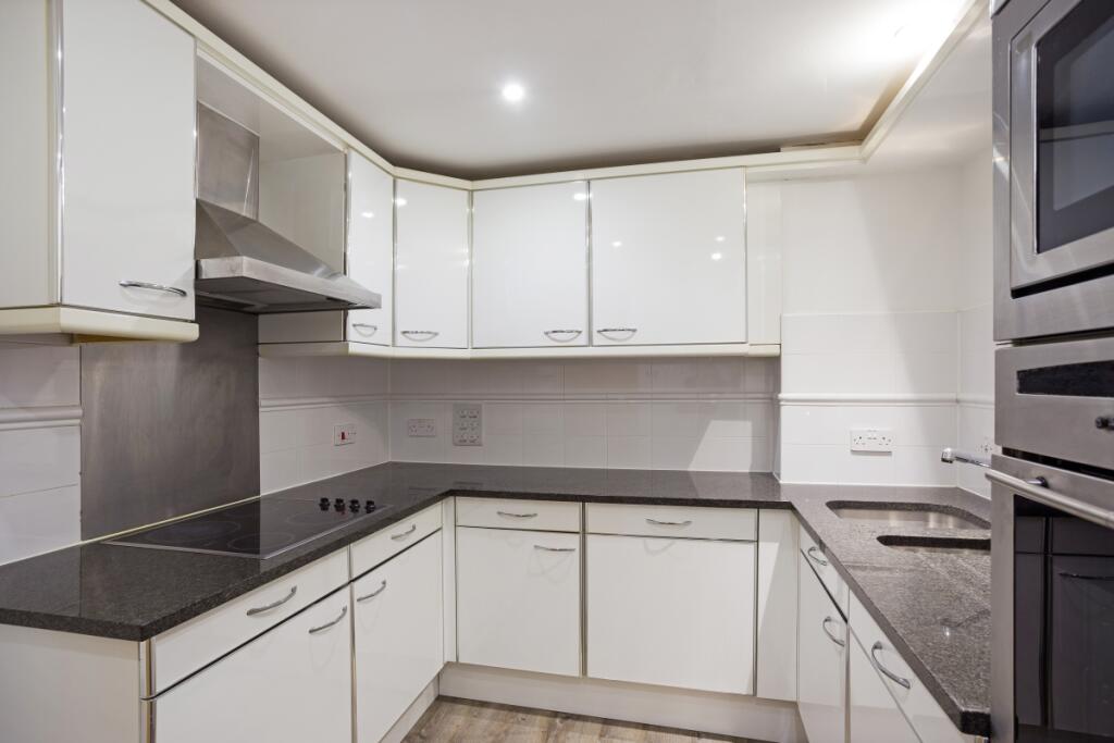 Main image of property: Stretton Mansions, Greenwich, SE8