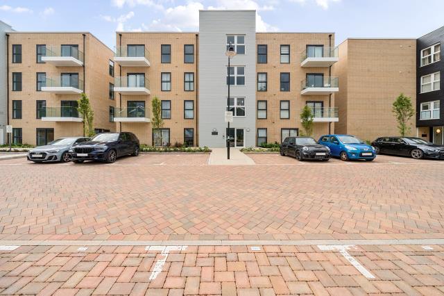 Main image of property: Fairhaven Drive, Reading, RG2