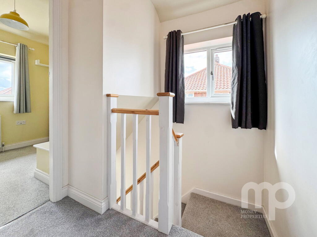 House in Wymondham, Silfield - More