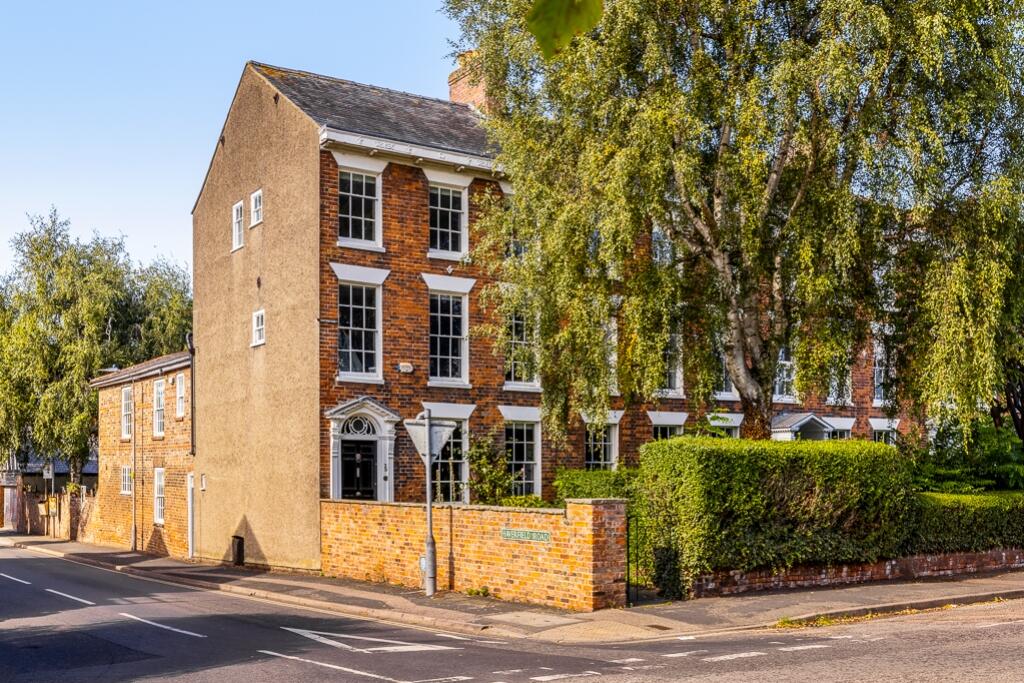 Main image of property: London Road, Spalding, Lincolnshire, PE11