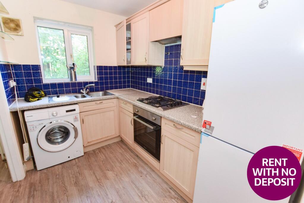 House in Manchester, First Street, Hulme - View 5