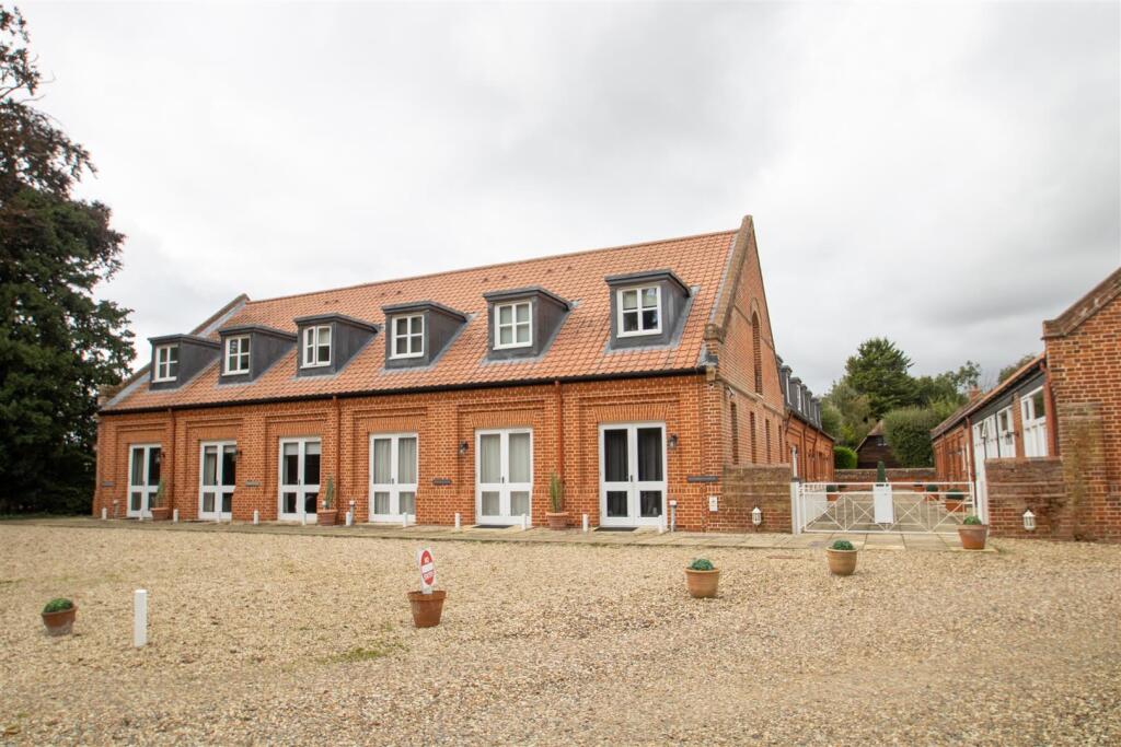 Main image of property: Saling Grove, Great Saling, Braintree