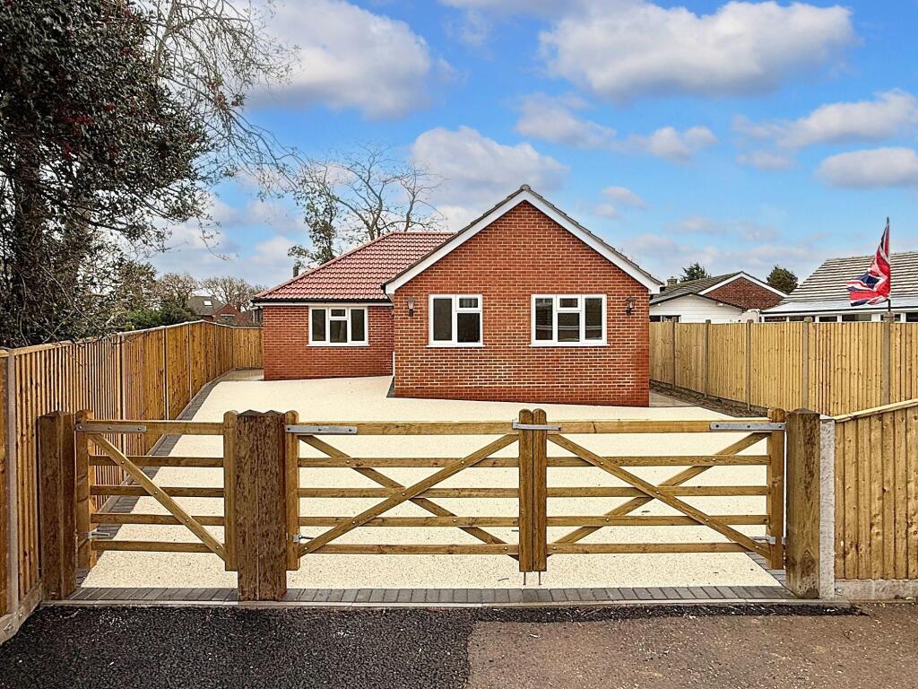 Main image of property: Woodlands Close, Dibden Purlieu, SO45