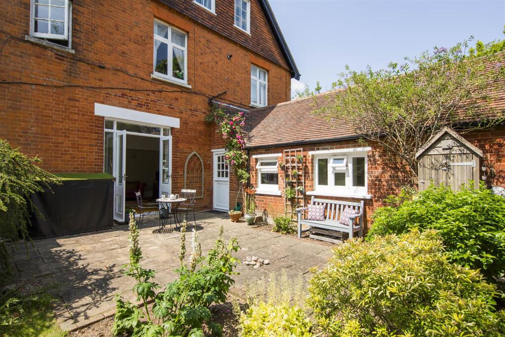 Main image of property: Dartford Road, Sevenoaks