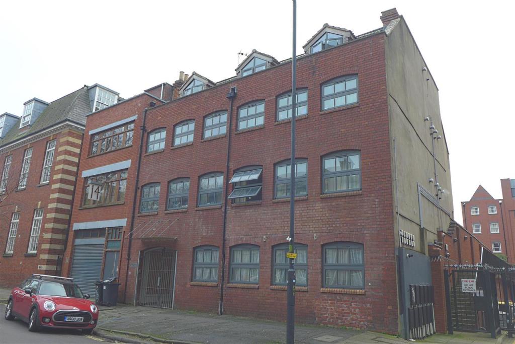 Main image of property: Merchants Rest, City Centre, Bristol