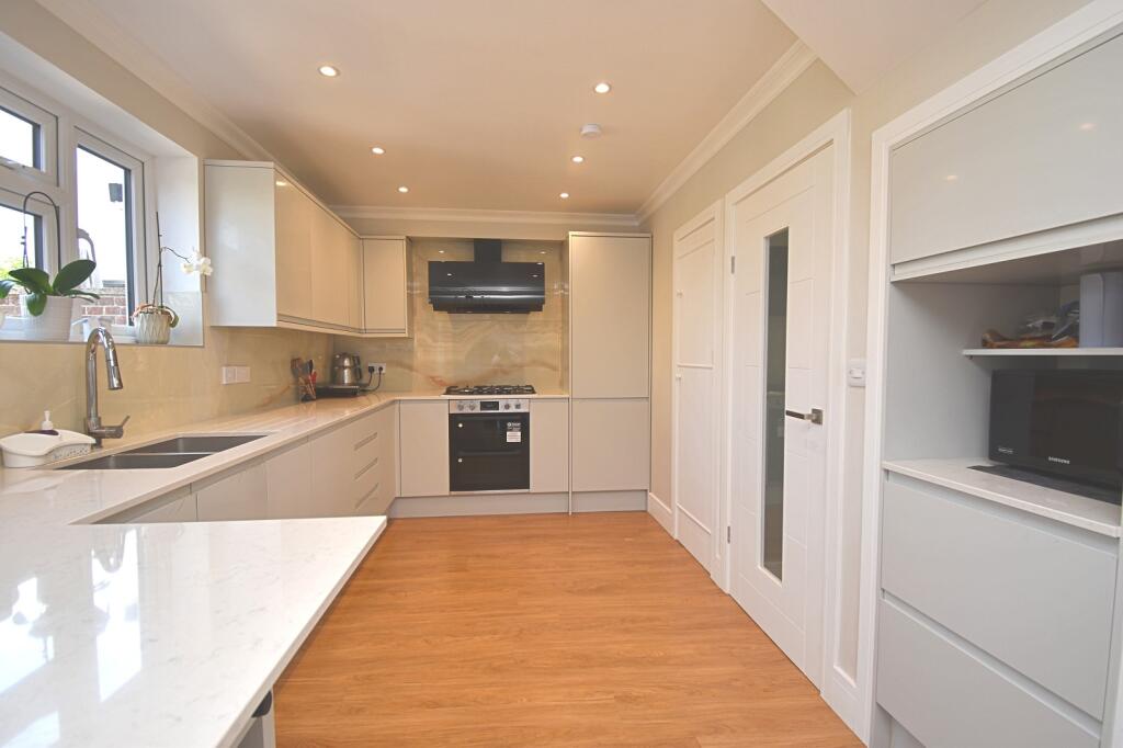 House in Romford - View 5