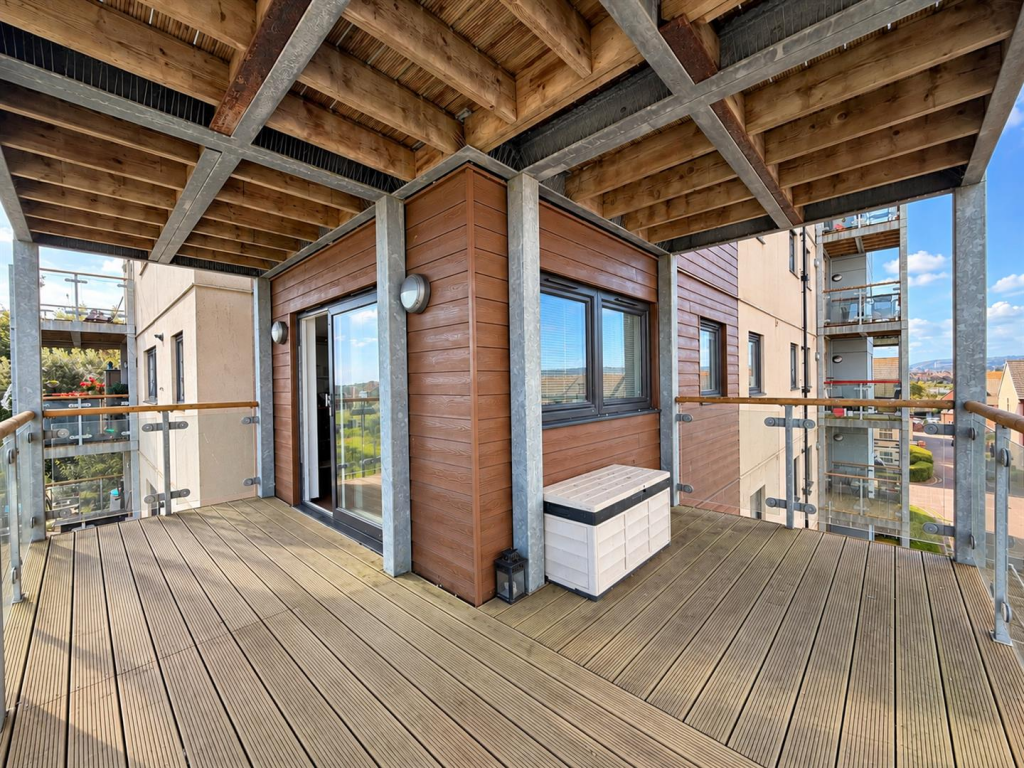 Apartment in Eastbourne, Regency Park, St Anthony's Hill - View 5